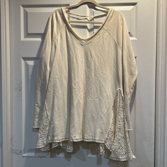 Free People Cream No Frills Oversized Lace Insert Tunic Sweatshirt M - Picture 2 of 9